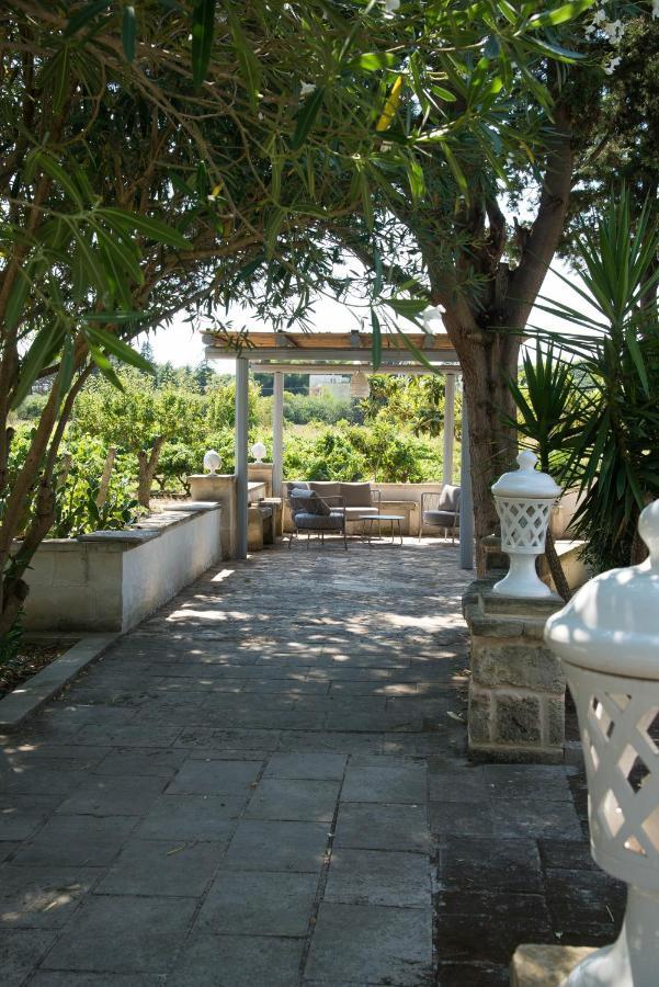 Dimora Del Duca, Masseria B&B Di Charme มอนเตโรนิดิเลชเช ภายนอก รูปภาพ