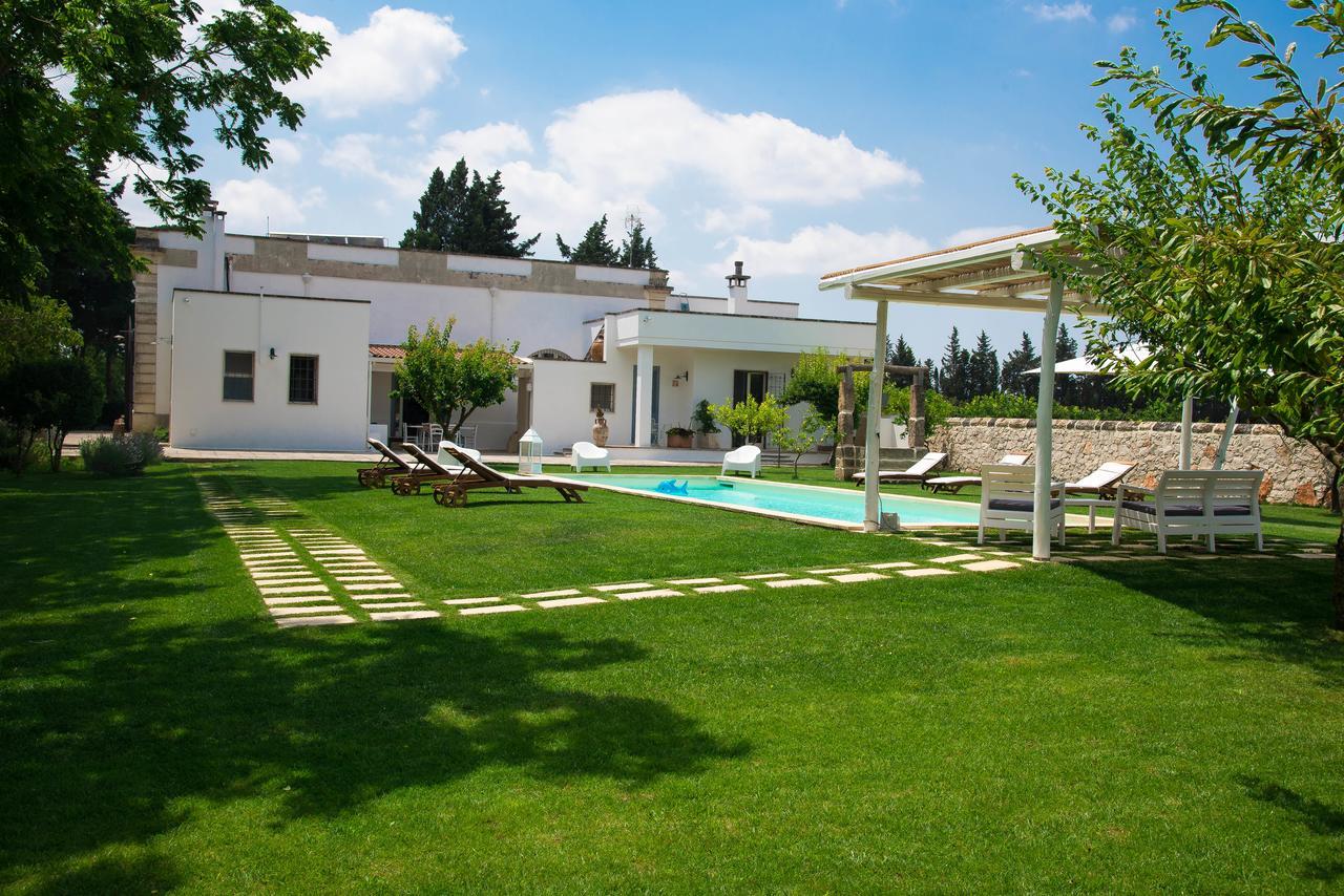 Dimora Del Duca, Masseria B&B Di Charme มอนเตโรนิดิเลชเช ภายนอก รูปภาพ